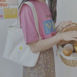 韓国 トートバッグ エコバッグ 刺繍 花 マーガレット