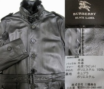 新品 同様 BURBERRY BLACK LABEL 希少14A/W 限定ファー付 ラムレザー トレンチ コート M 黒ジャケット 羊革 46 バーバリーブラックレーベル_画像4