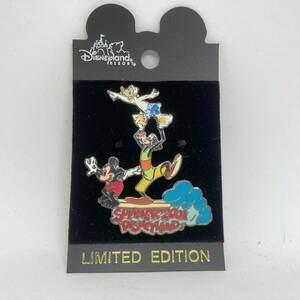 ♪♪ 192 DLR Disneyland アメリカ ピンバッジ サマー Fab 3 サーフィン Summer 2001 Mickey, Goofy & Donald Surfing 3600個限定 ピン