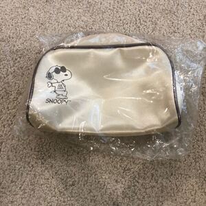 新品未開封 スヌーピー ポーチ メイクポーチ