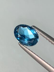 「特別価格」ロンドンブルートパーズルース　0.89ct KS500-613