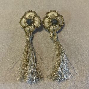 ハンドメイドピアス タッセルピアス