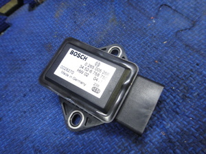 BMW E60 E61 525i NA25 NG25 NL25 等 ヨー レート センサー　回転数センサー 品番 6758750　 [1628]