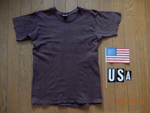 肉厚生地！バックプリント！８０ｓラッセル金タグビンテージＴシャツＵＳＡ製アメリカ米国オールド古着８０年代コットン１００