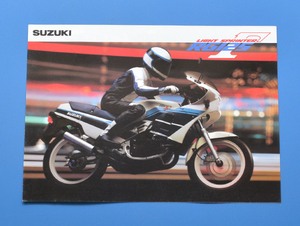 スズキ　RG125 Γ　ガンマ　SUZUKI　NF11A 　バイクカタログ　送料無料　2サイクル　レーサーレプリカ　当時物【S1984-14】