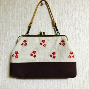 二口がま口ポーチ 刺繍 通帳ケース ハンドメイド