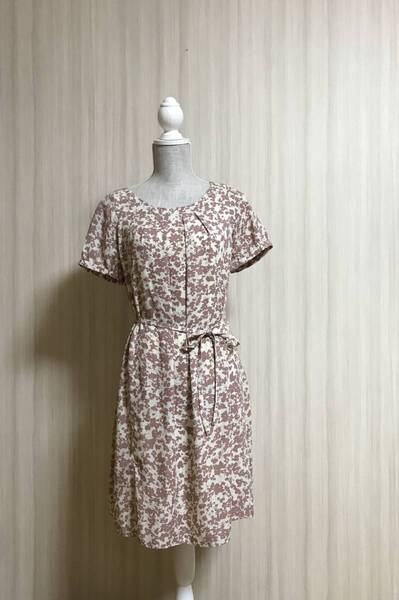 OFUON オフオン ホワイト ピンク 花柄 半袖 膝丈 ワンピース 38