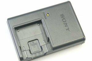 ((送料無料))　SONY バッテリーチャージャー BC-CSD■ソニー 充電器 サイバーショット デジカメ 　 動作ＯＫ