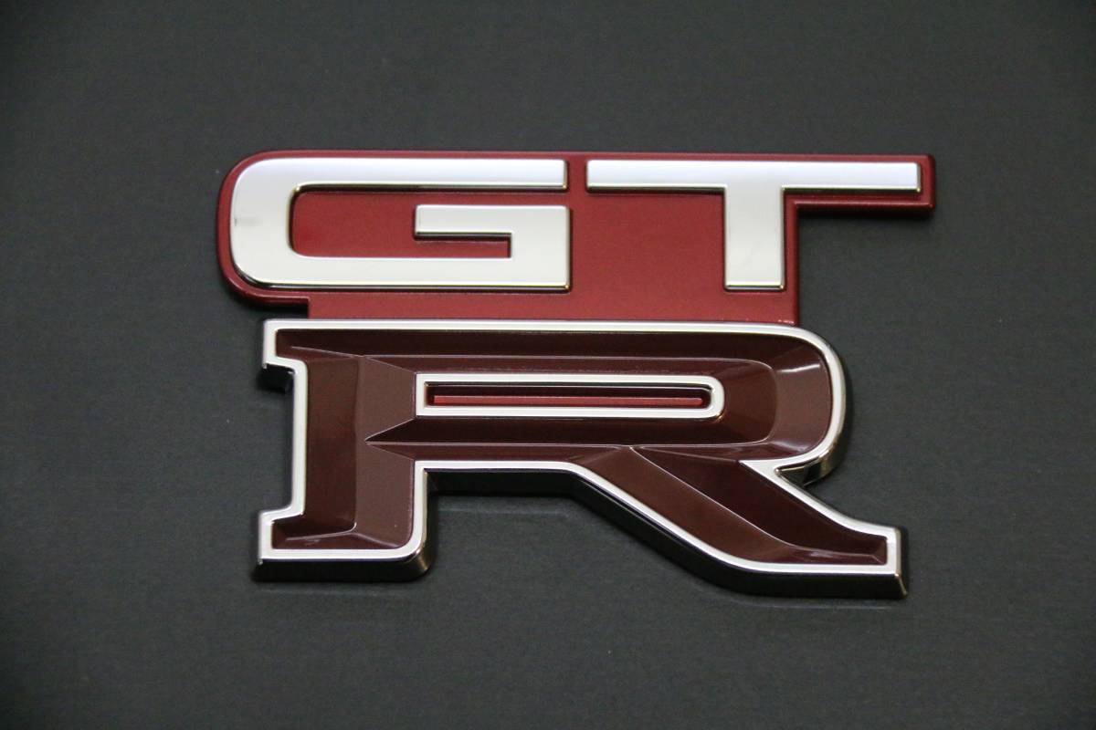 スカイラインGT-Rエンブレムの値段と価格推移は?|26件の売買情報を ...
