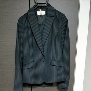 レディース　パンツスーツ　ジャケット9号　パンツ　7号　ON STYLE CLOSET