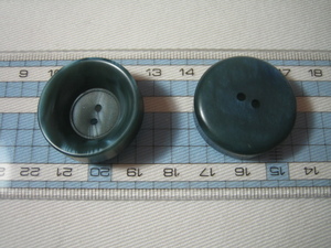 □■ 昭和 レトロ 厚みと凹みのあるボタン 紺色マーブル系 ２つ穴 2個