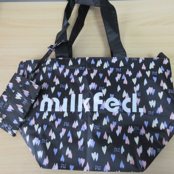 在庫処分 未使用 新品 雑誌付録 ミルクフェド MILKFED. ハート柄