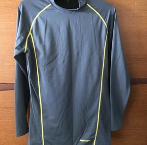 アンダーシャツ 長袖 Mサイズ