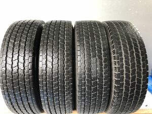 A281 送料無料　中古タイヤ　205/70R16 111/109L LT 12PR☆冬タイヤ4本☆