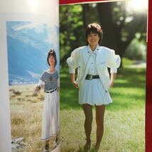 ▼Obunsha Mook 松田聖子 夏服のイヴ EVE IN A SUMMER DRESS 写真集 MATSUDA SEIKO 1984_画像2