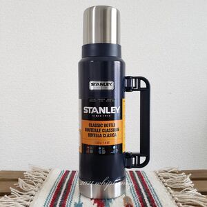 送料無料 STANLEY スタンレー クラシックボトル 1.32L ステンレス製卓上用魔法瓶 ネイビー 水筒 CLASSIC Bottle ピクニック マイボトル