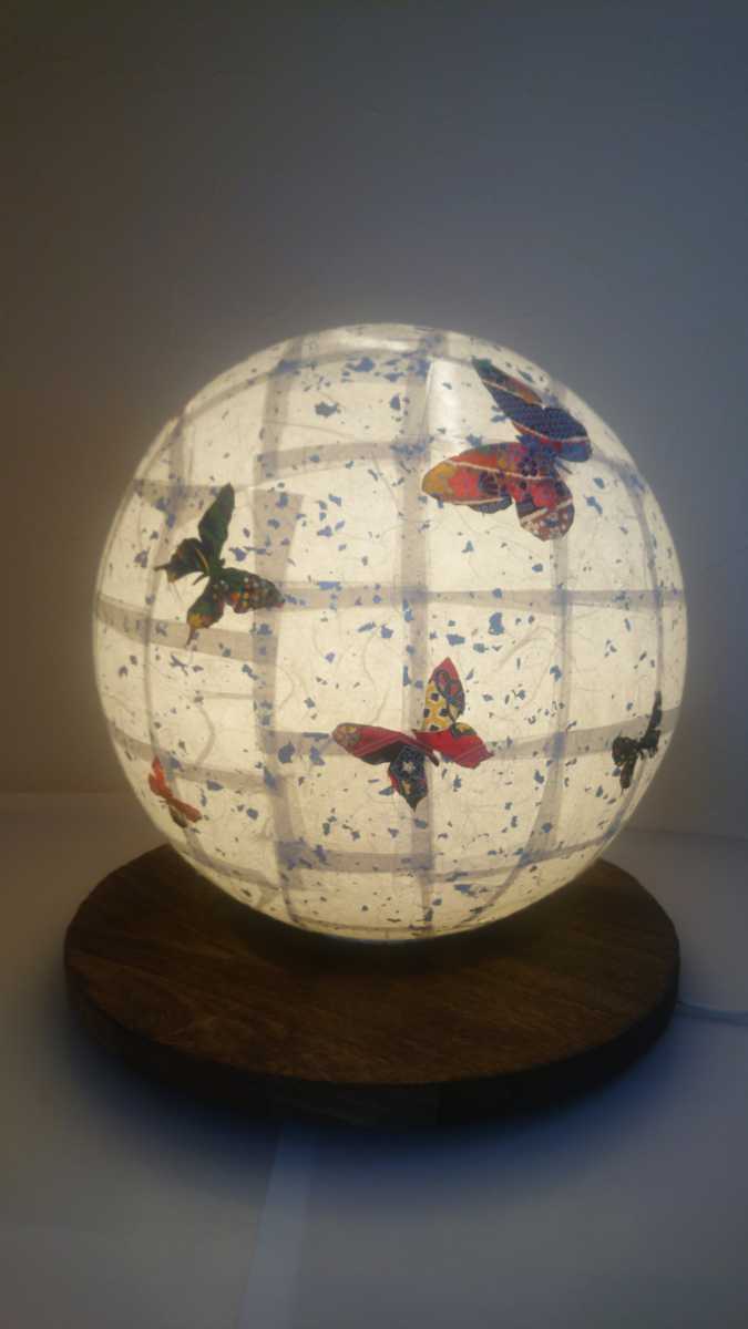 Lampadaire (lumière papillon blanche en forme de boule), œuvres faites à la main, intérieur, marchandises diverses, ornement, objet