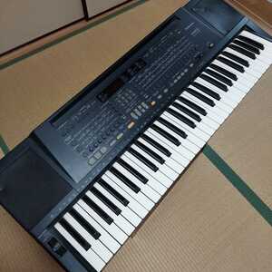 ピアノ　キーボード　Technics KN400