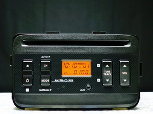 スズキ純正 カーオーディオ DEH-2048zs CD-R/AUX対応 管理記号85f9 送料無料 送料込み 早い者勝ち
