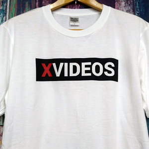 送込　X VIDEOS　エックスビデオ　半袖Tシャツ　白色　Mサイズ