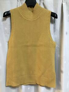  beautiful goods [GAP/ Gap ] no sleeve high‐necked knitted /M*choki* yellow * lady's *USED