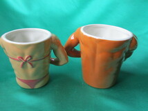 WILD MUG PAIR　マッスル　ボディビルダー　磁器　マグカップ　２個セット_画像3