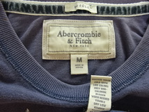 USED美品☆Abercrombie&Fitch☆ヴィンテージ風ロゴアップリケTシャツ♪サイズM_画像2