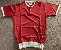 Wilsonウィルソンブランド タタキタグ装備 ハーフジップリンガーTシャツ 光沢のある生地 USA製 赤 タロンジップ 裾リブニット レアアイテム_画像1