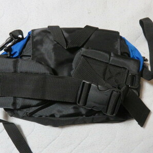 FILA フィラ ウエストバッグ ショルダーバッグ バッグ かばん サイズ目安310-210-110㎜ ショルダーベルト付 未使用の画像3