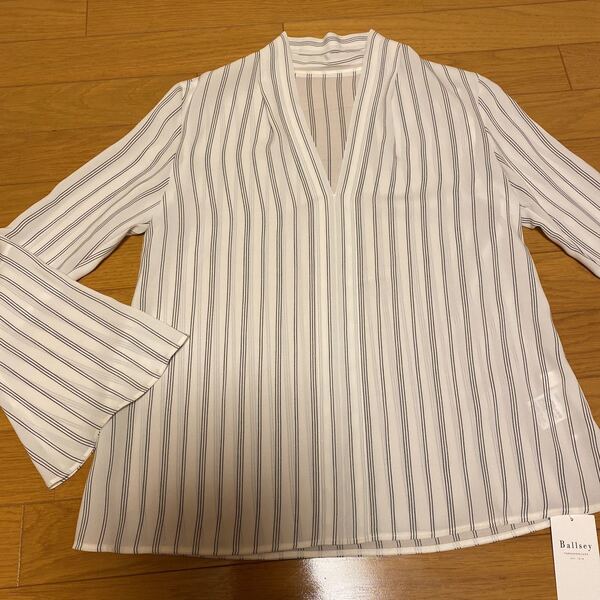 新品タグ付★TOMORROWLAND BALLSEY 美ライン♪シフォンブラウス 36 ボールジー★18000円 半額