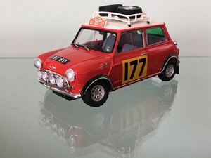 送料無料　プラモデル　完成品　1/24 モーリス　ミニクーパー　モンテカルロ　ラリーカー　タミヤ　MINICOOPER RALLY TAMIYA