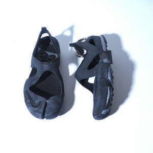 WMNS NIKE LAB FREE RIFT SANDAL SCG SP ”BLACK” 23センチ ナイキ リフト 813070-004