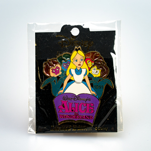 ディズニー 限定生産ピンバッジ （アリス）Disney Japan Limited Edition Pin Badge MD-1106