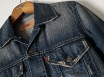 【 Levi's リーバイス 】3rd インディゴデニム トラッカージャケット S Gジャン 70599-00 ユーズド加工 レギュラー 06年製 オールド古着_画像3