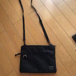 ショルダーバッグ