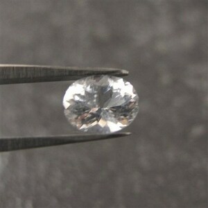 神岡鉱山 栃洞坑産水晶　ファセットカットルース 0.5ct【771867a】