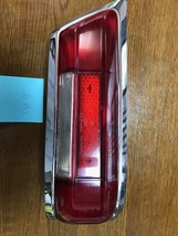 W113 メルセデスベンツ２３０SL　テールランプ　赤レンズ　右　希少品_画像6
