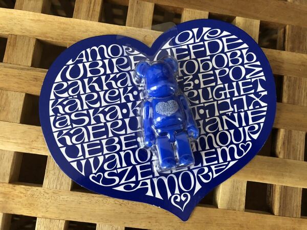 アレキサンダー・ジラルド/Alexander Girard International Love Heart Azur ベアブリック/BE@RBRICK 100%(メディコムトイ・フィギュア)