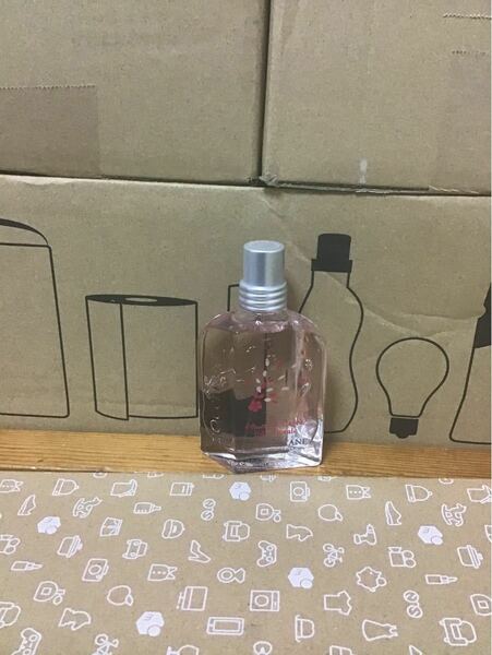 ロクシタン。FLEWS DE CENSIER。folie florale en provence。チェリースパークルEDT50ml