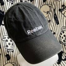 いま大流行のローキャップです♪【Reebok リーボック】黒カラーベースボールCAP帽子／サイズ57-59cm／スナップバック式／ユニセックス仕様_画像1