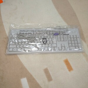 東芝製 薄型 PS/2接続キーボード 新品