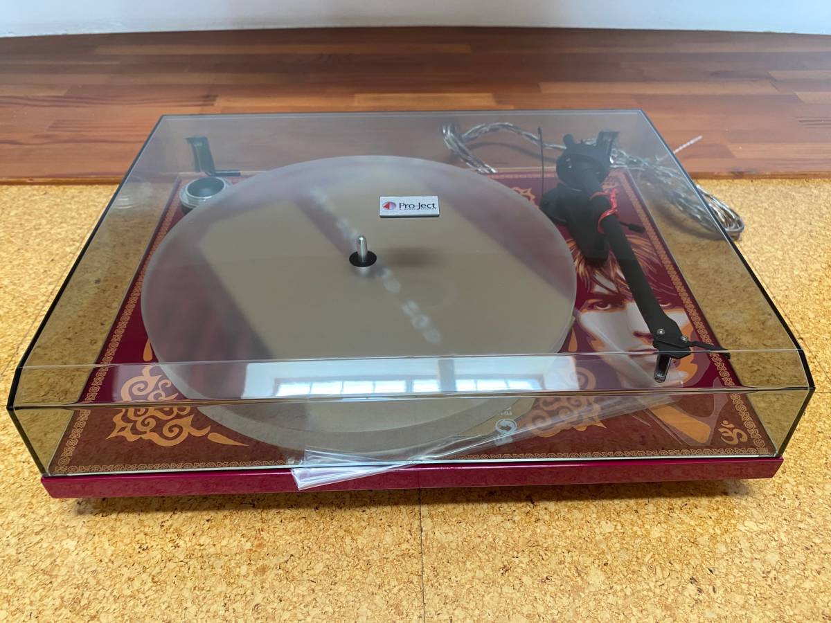 【新品】ジョージハリスン 世界限定2500個 ターンテーブル 【新品】ジョージハリスン 世界限定2500個 ターンテーブル