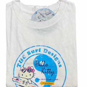 ★即決★新品タグ付 T＆C Surf Designs サンリオ キティちゃん★レディス 婦人★プリント 天竺 半袖Tシャツ/wt★Mサイズ ￥2090の画像3