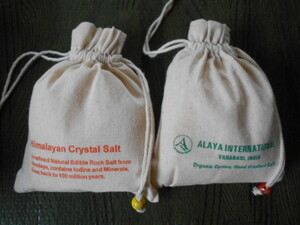 *Himalayan Crystal Salt*2 пакет (250g×2) мешочек имеется стоимость доставки 520 иен 