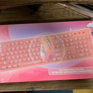 【送料無料】ピンクマウス　ピンクキーボード　新品 オニクマ　ゲーミング　可愛い！ ゲーミングキーボード