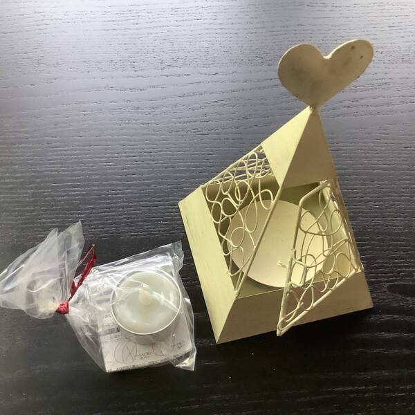 手芸素材■ARTBOOK_OUTLET■K6-026★即決 送料無料 未使用品 TOLE トールペイント 防滴 TEA LIGHT ティーライト付 キャンドル カバー 廃番