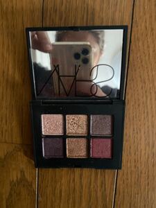 NARS ヴォワヤジュール アイシャドーパレット Quartz