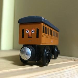 ** prompt decision have ** valuable rare! wooden rail la- person g car b Thomas the Tank Engine a knee wooden Thomas a knee ANNIE connection car **