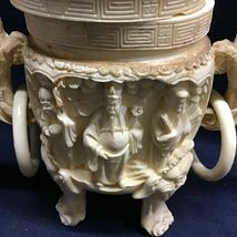 中国美術　仏像　細密彫刻　香炉　遊環香炉　樹脂製　透彫　高さ37cm 仏教美術　龍耳遊環仏像透彫香炉_画像6