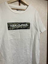 ★【YAKPAK：ヤックパック】迷彩ボックスロゴプリント 半袖Tシャツ sizeLL/ホワイト_画像2